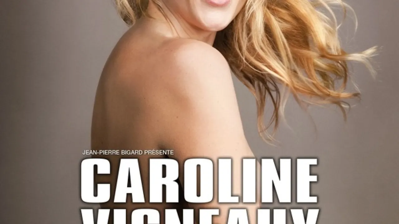 Caroline Vigneaux, re-quitte la robe