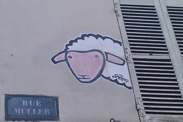 Dossier spécial rue Muller : bonne bouffe, rock'n'roll et poésie !