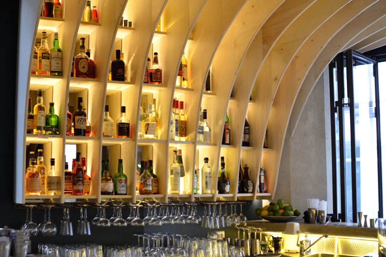 Gravity Bar
