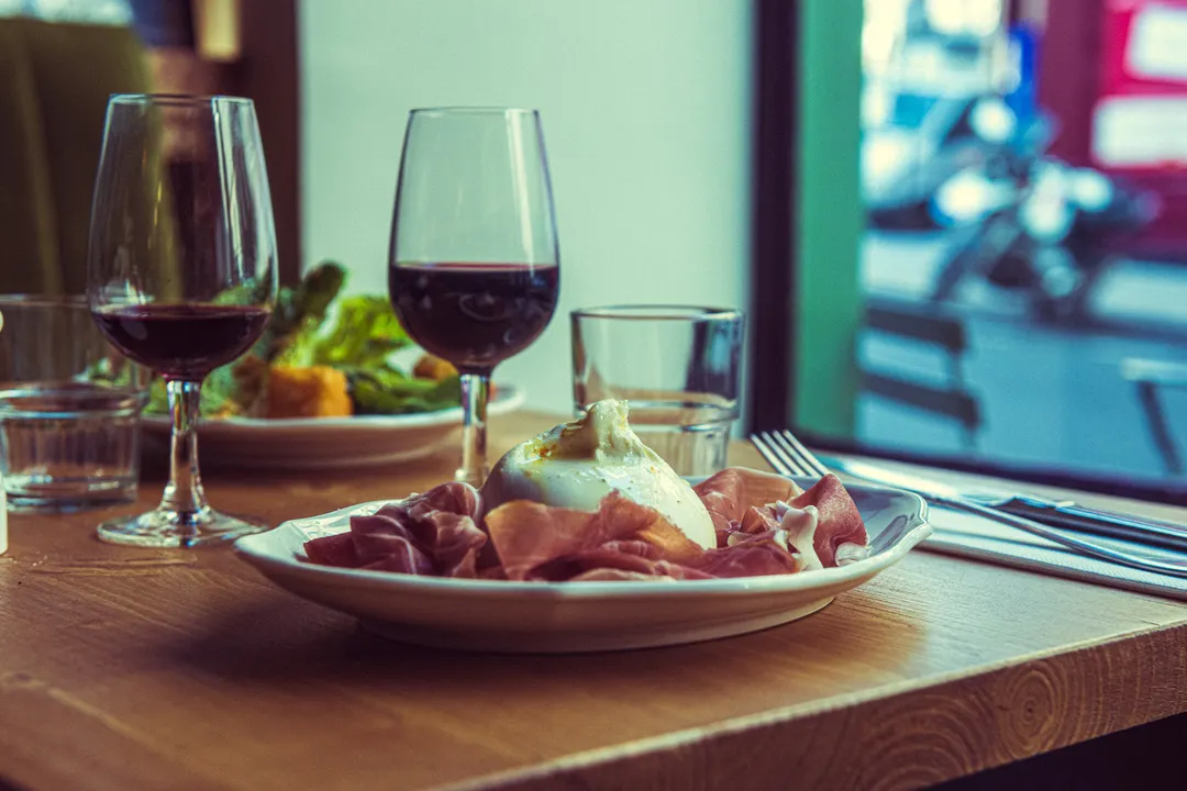 Osteria Brutto Restaurant Paris