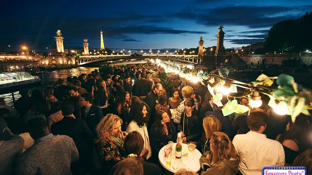 INTERNATIONAL ERAMUS PARTY IN PARIS