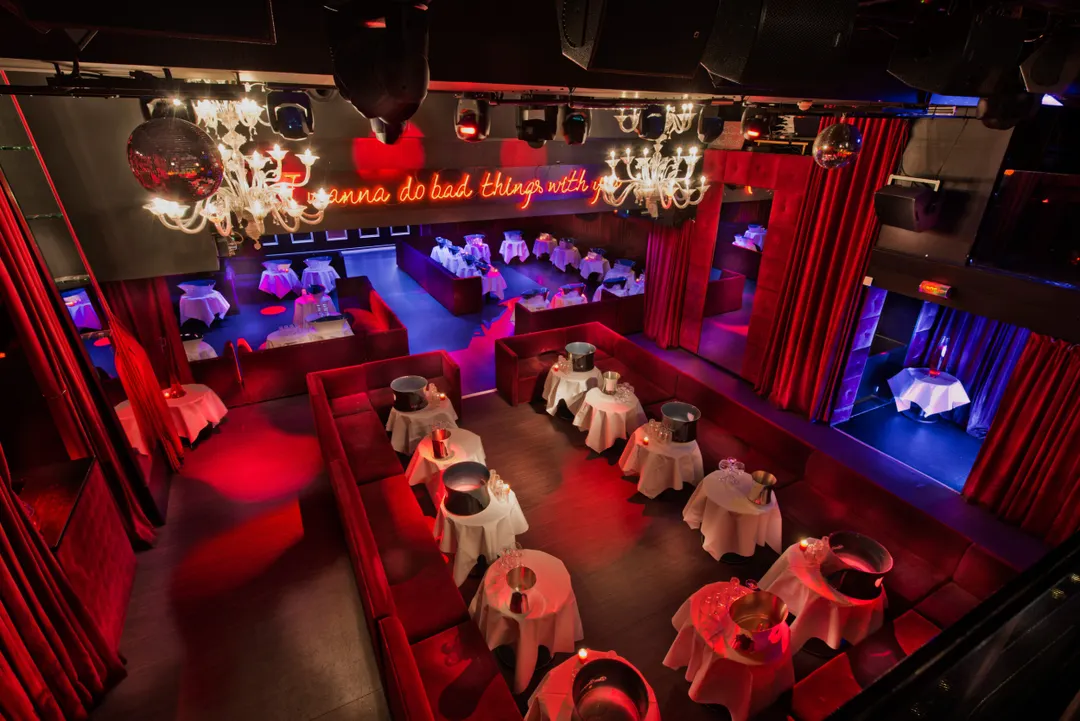 Chez Papillon Club Paris
