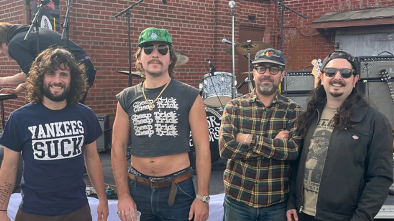 Dirty Fences + guest