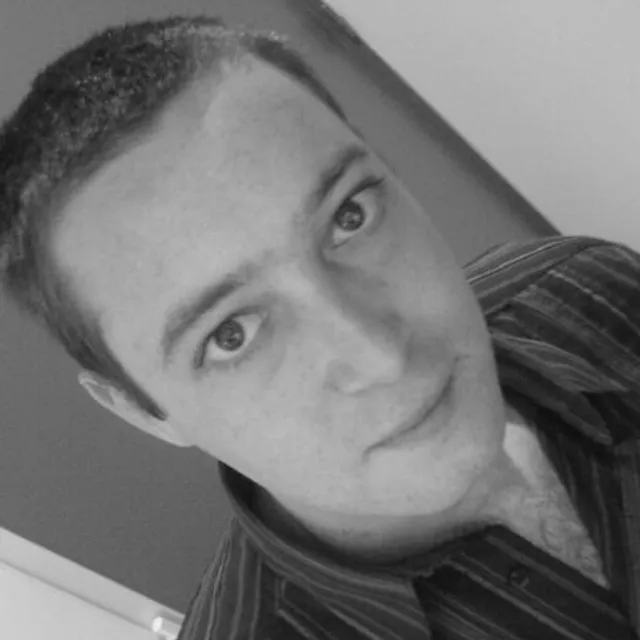 Nicolas R