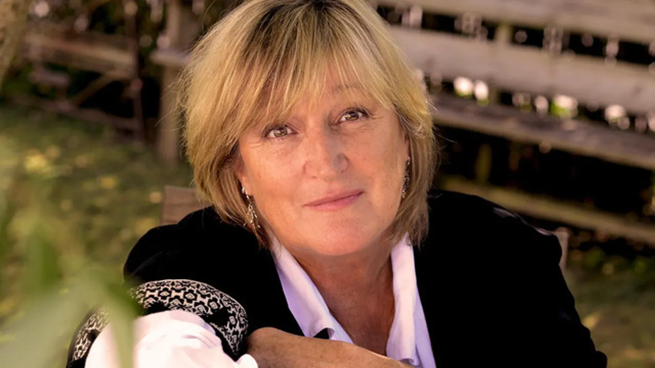 Beverly Jo Scott + Mia Karlsson