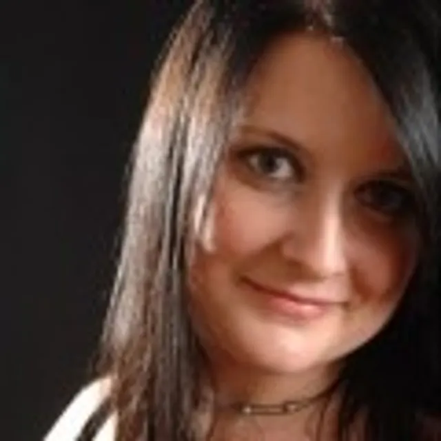 Aurore B
