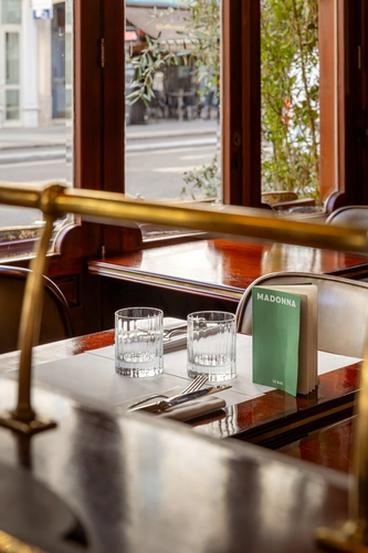 Madonna Restaurant Paris