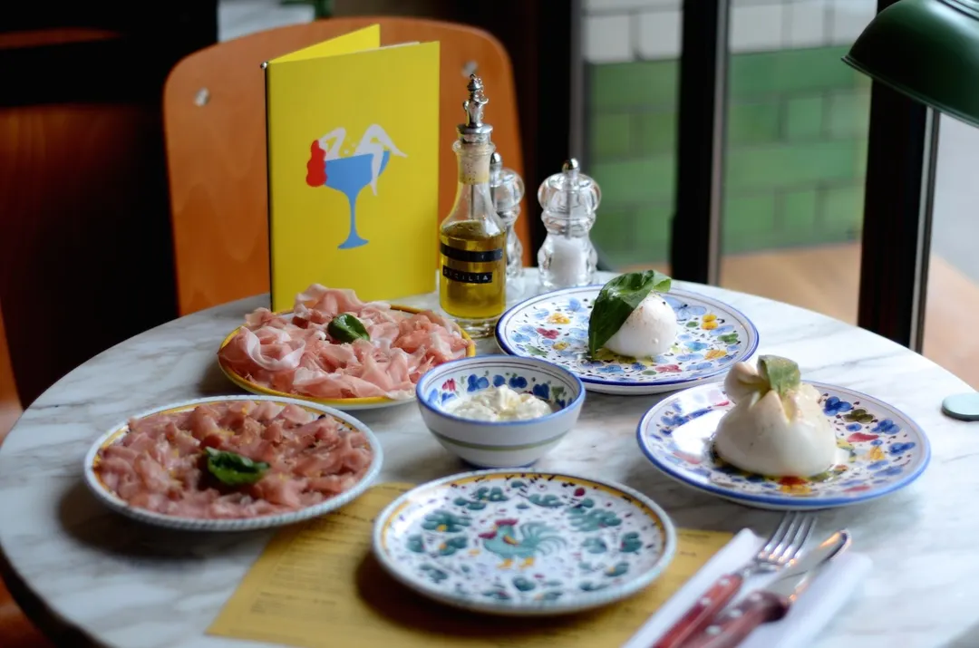 East Mamma Restaurant Paris