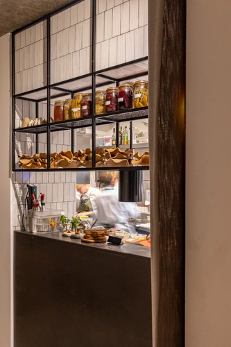 NHOMe Restaurant Paris