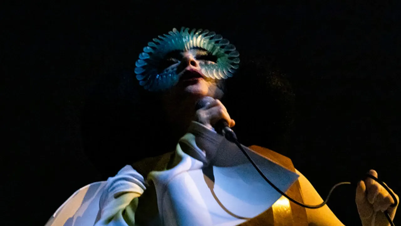 BJORK