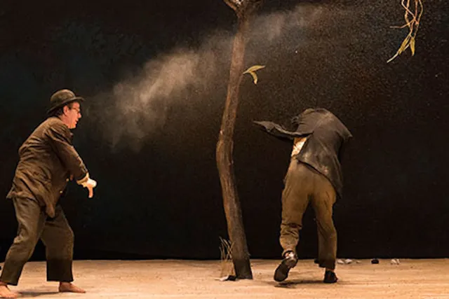 En attendant Godot se joue au théâtre des Bouffes du Nord