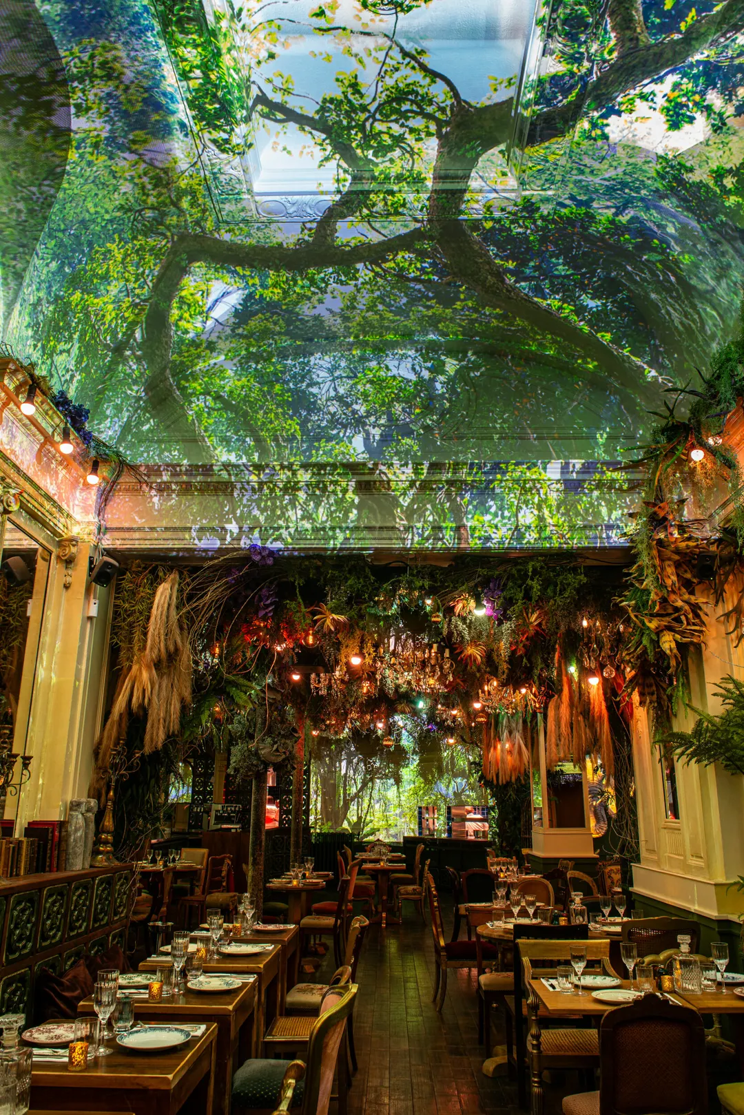 Jungle Palace Restaurant Paris